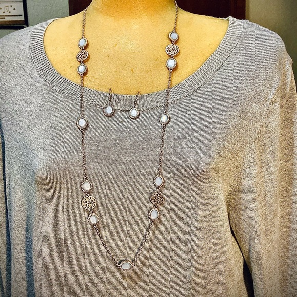 Cato Jewelry - Golden and gray necklace and earrings